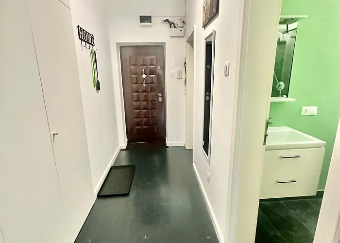 Colourful Cozy For Happy Trips *