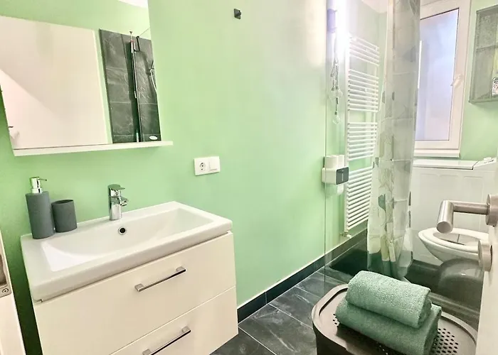 Colourful Cozy For Happy Trips ブラショフ