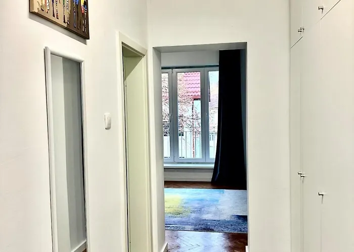 Colourful Cozy For Happy Trips * ブラショフ