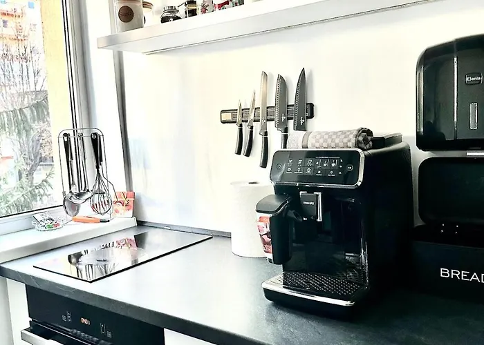 Colourful Cozy For Happy Trips *