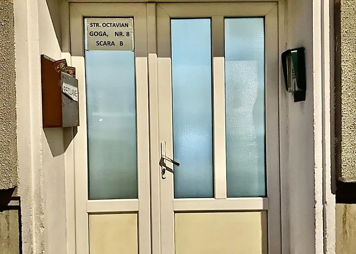 Apartment Colourful Cozy For Happy Trips